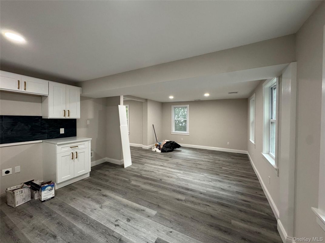 Empty room, Interior, Kitchen, Recessed Lighting, Wood Texture Flooring