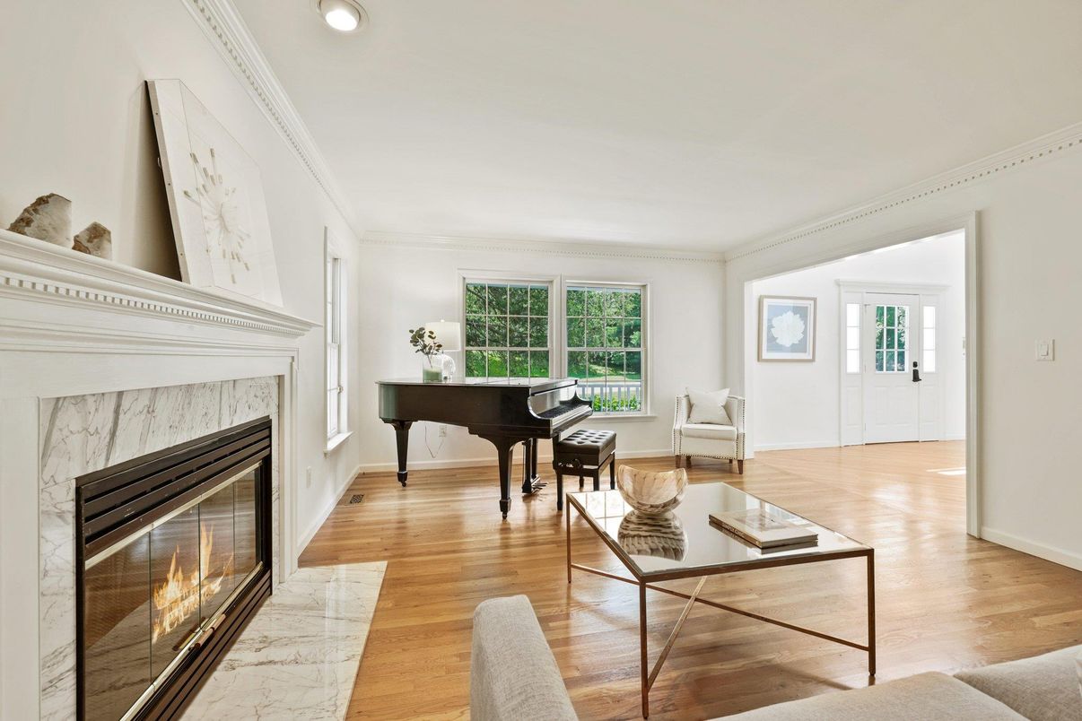 Fireplace, Interior, Living room, Piano, Recessed Lighting, Wood Texture Flooring