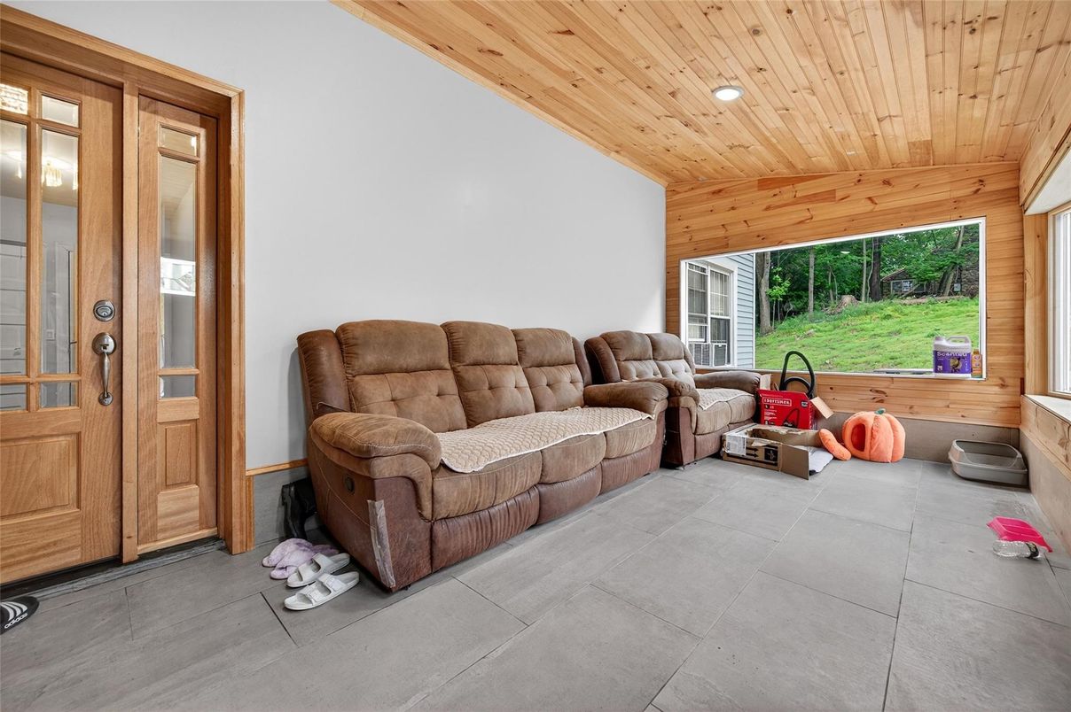 Interior, Living room, Recessed Lighting, Wooden Ceilings, Wooden Walls