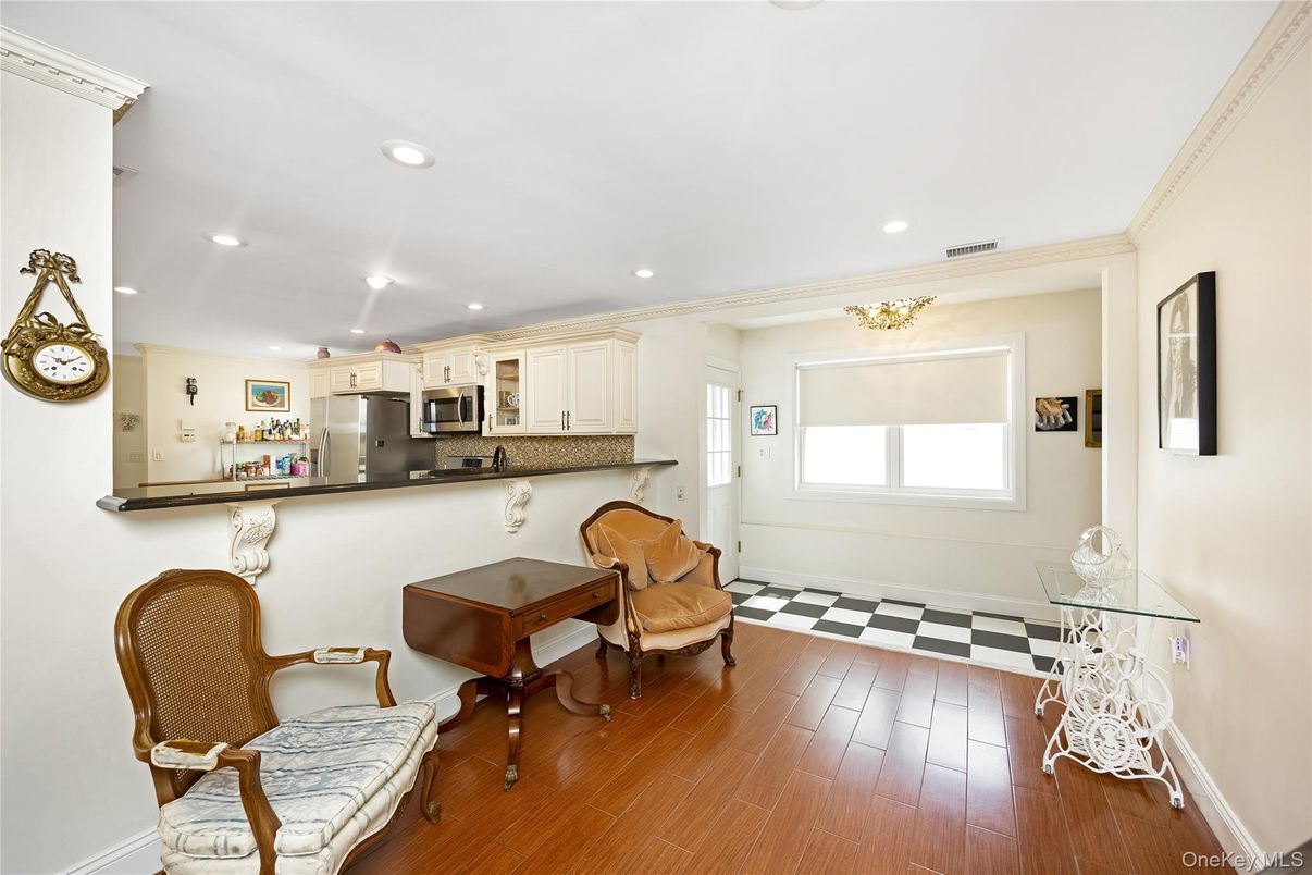 Chandelier, Interior, Kitchen, Recessed Lighting, Wood Texture Flooring