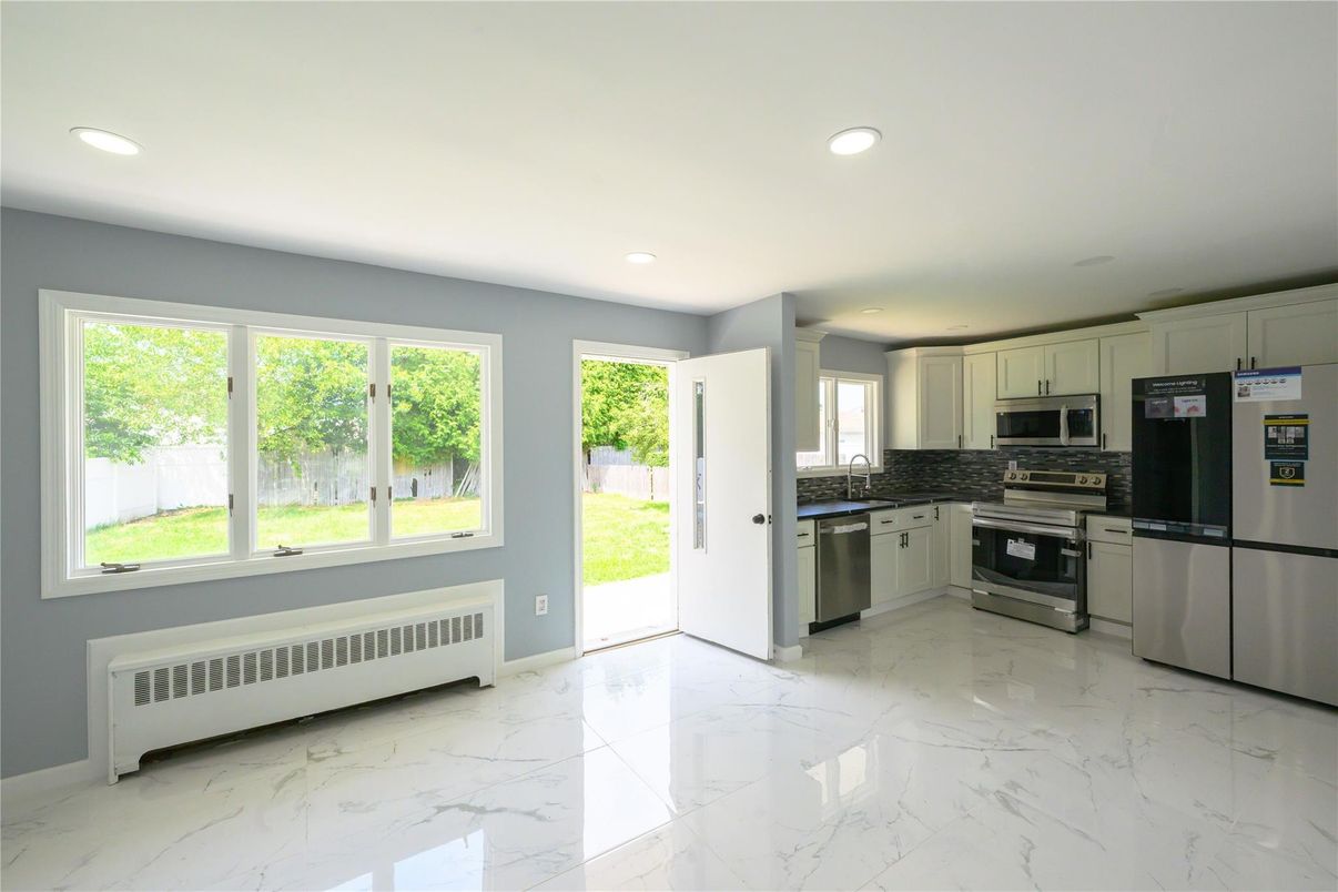 Interior, Kitchen, Marble, Recessed Lighting, Stainless Steel Appliances
