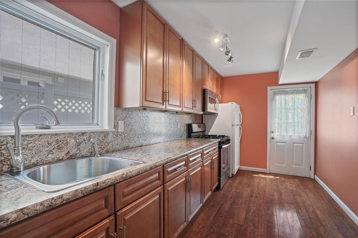 Interior, Kitchen, Wood Texture Flooring