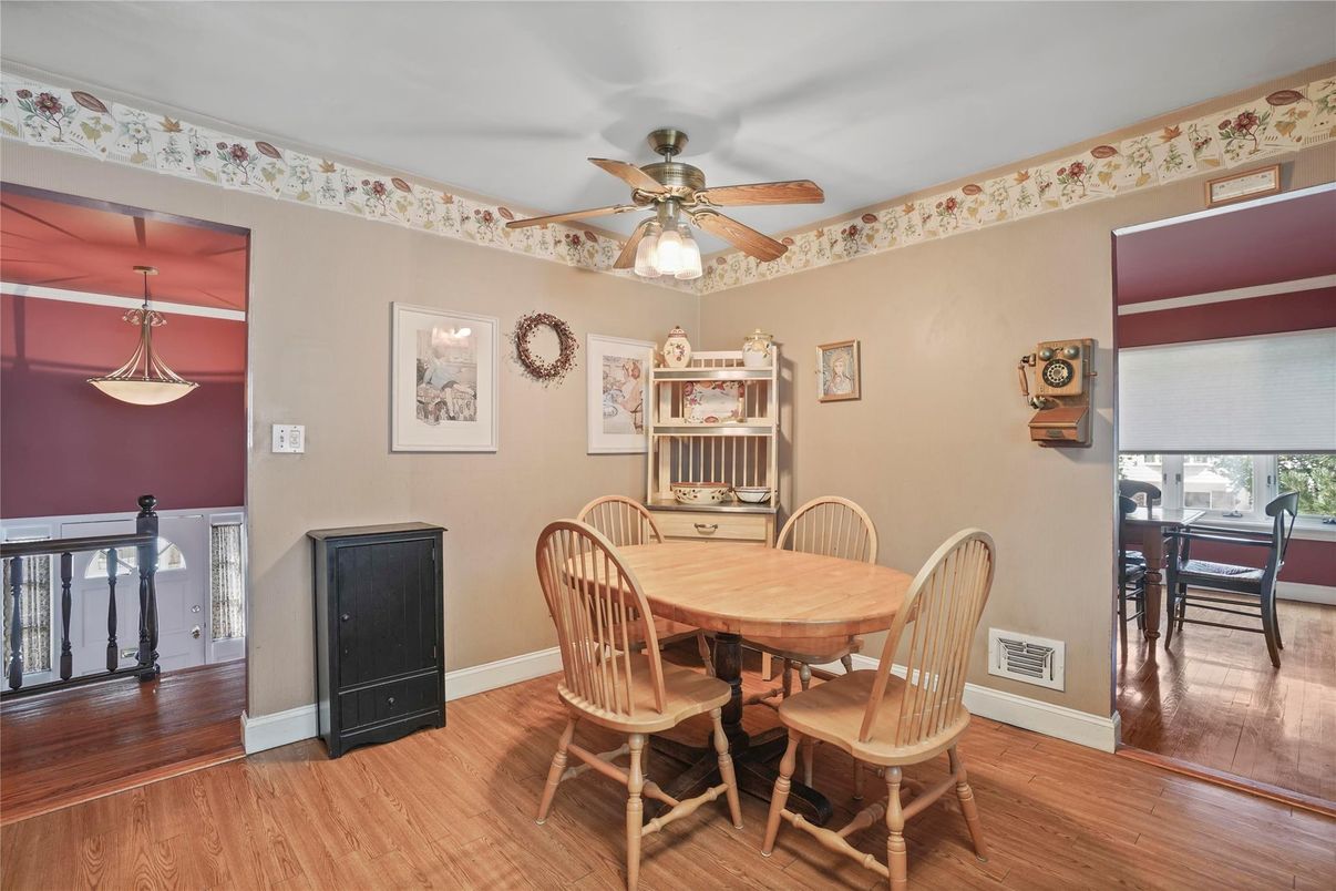 Dining room, Interior, Wood Texture Flooring