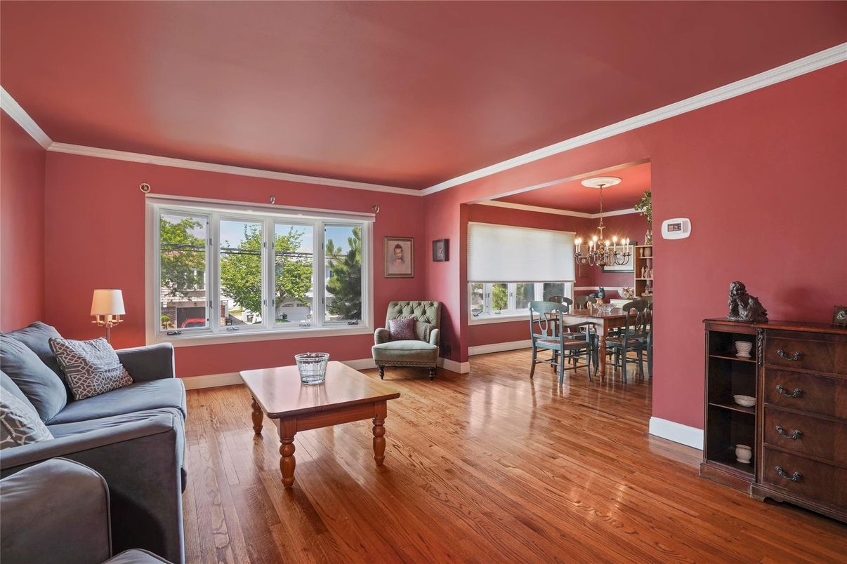 Chandelier, Dining room, Interior, Living room, Wood Texture Flooring