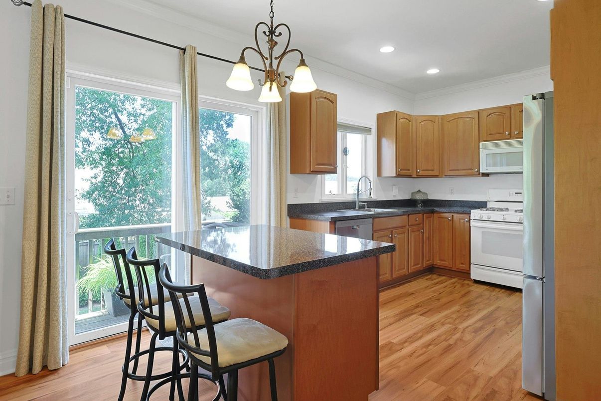 Interior, Kitchen, Pendant Lights, Recessed Lighting, Wood Texture Flooring