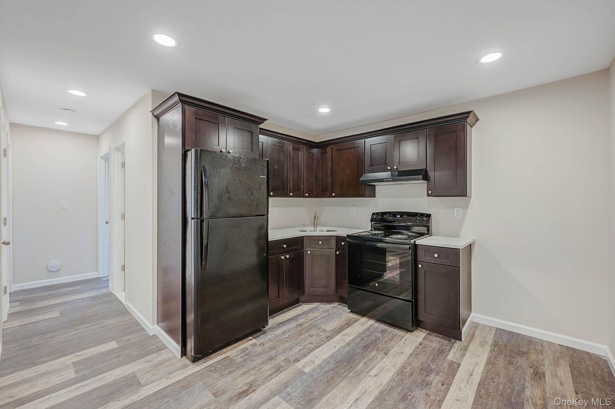 Interior, Kitchen, Recessed Lighting, Wood Texture Flooring