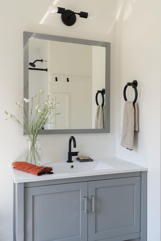 Bathroom, Dual Sink Vanities, Interior