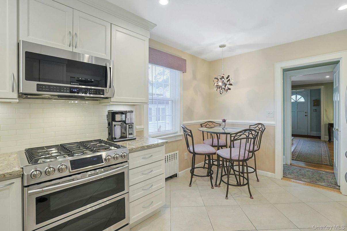 Chandelier, Interior, Kitchen, Pendant Lights, Recessed Lighting, Stainless Steel Appliances