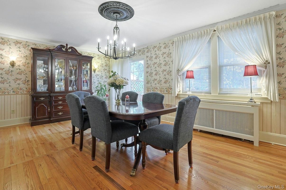 Chandelier, Dining room, Interior, Wood Texture Flooring