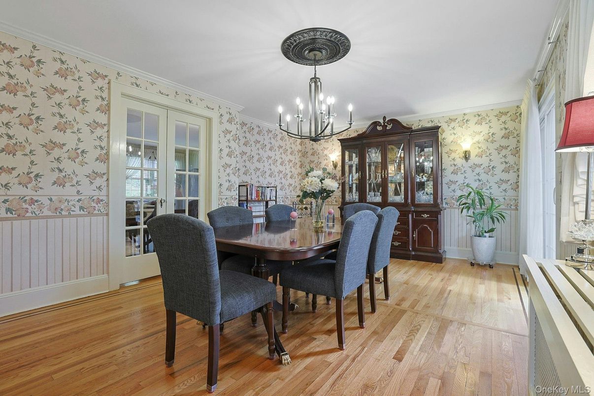 Chandelier, Dining room, Interior, Wood Texture Flooring