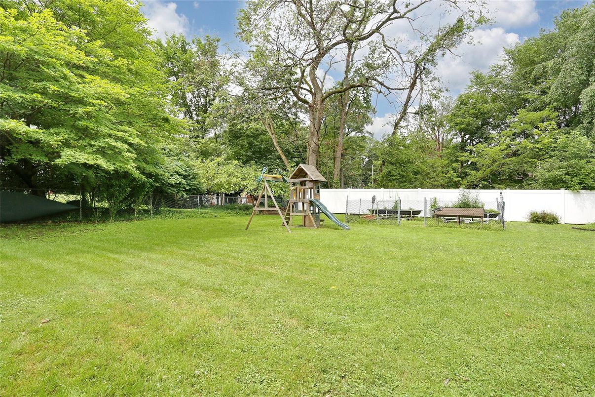 Backyard, Exterior, Playground