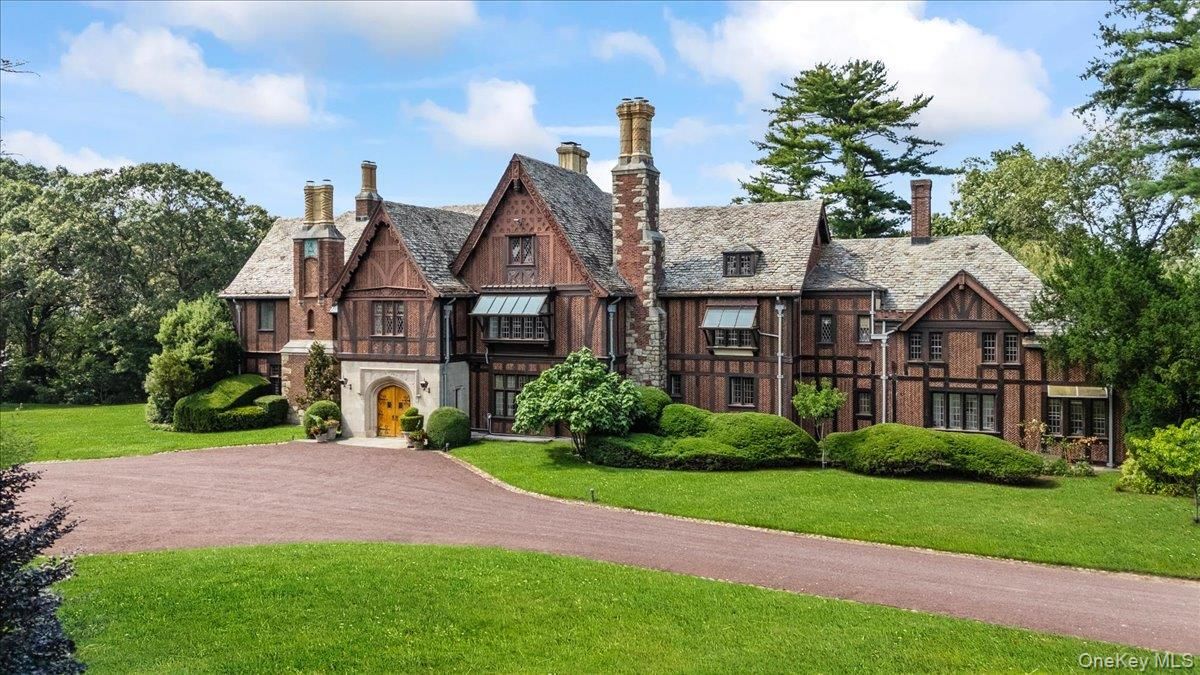 Backyard, Exterior, Facade, Brick Facade, Tudor Revival