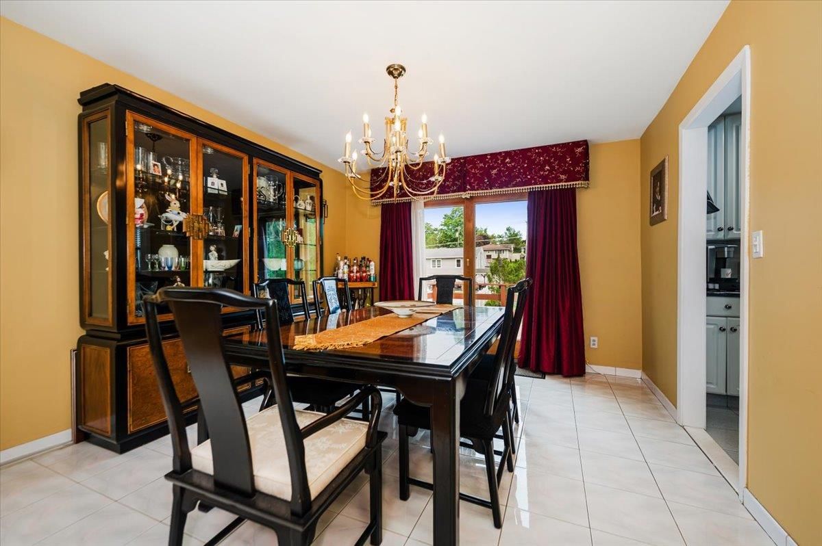 Chandelier, Dining room, Interior