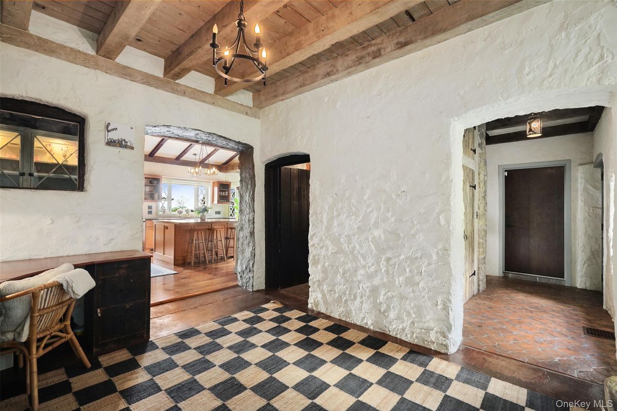 Chandelier, Interior, Pendant Lights, Wooden Beams, Wooden Ceilings, Wood Texture Flooring