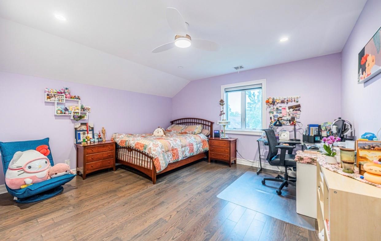 Bedroom, Home Office, Interior, Recessed Lighting, Wood Texture Flooring