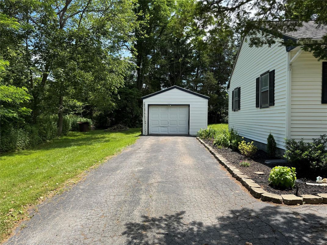 Backyard, Detached Garage, Exterior