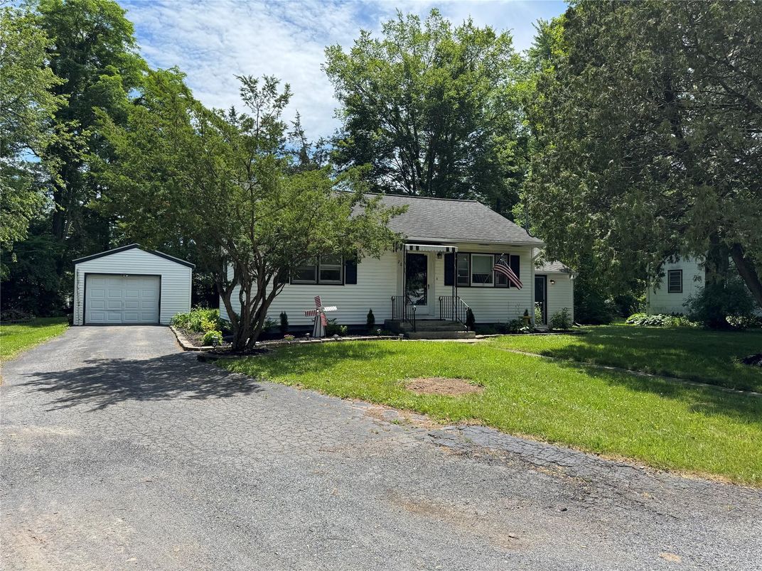 Backyard, Detached Garage, Exterior, Facade, Cape Cod