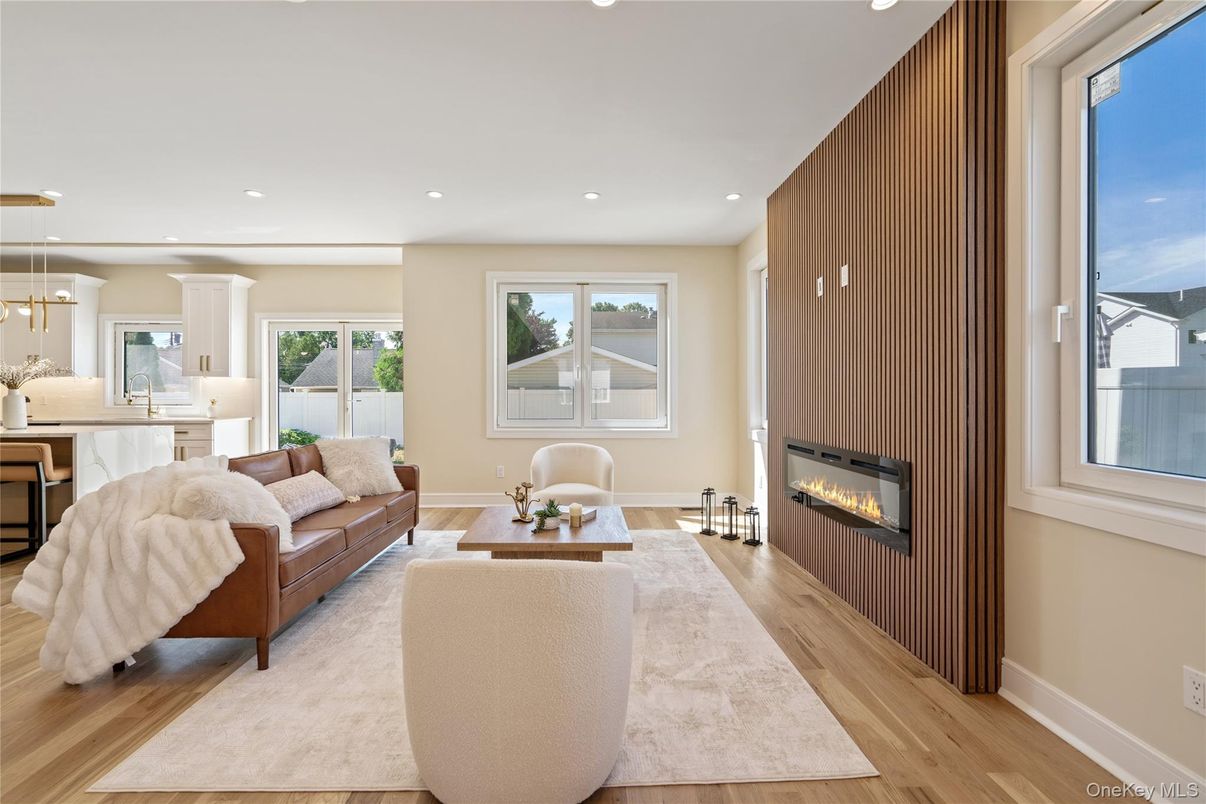 Fireplace, Interior, Living room, Pendant Lights, Recessed Lighting, Wood Texture Flooring