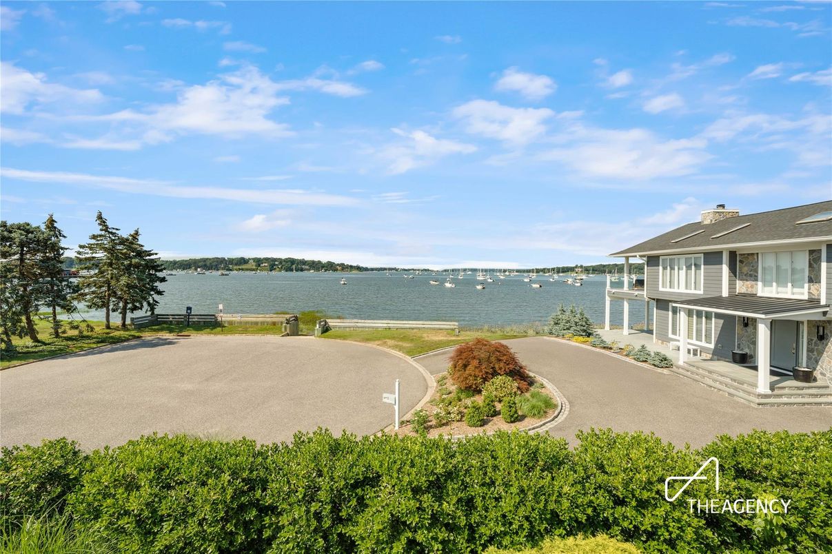 Exterior, Water