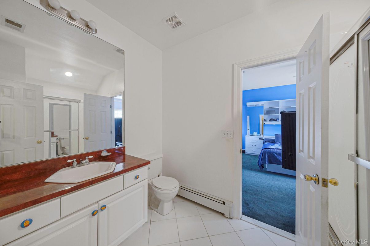 Bathroom, Interior, Recessed Lighting