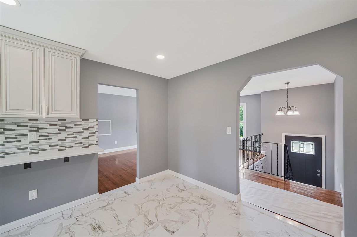 Interior, Marble, Pendant Lights, Recessed Lighting, Wood Texture Flooring