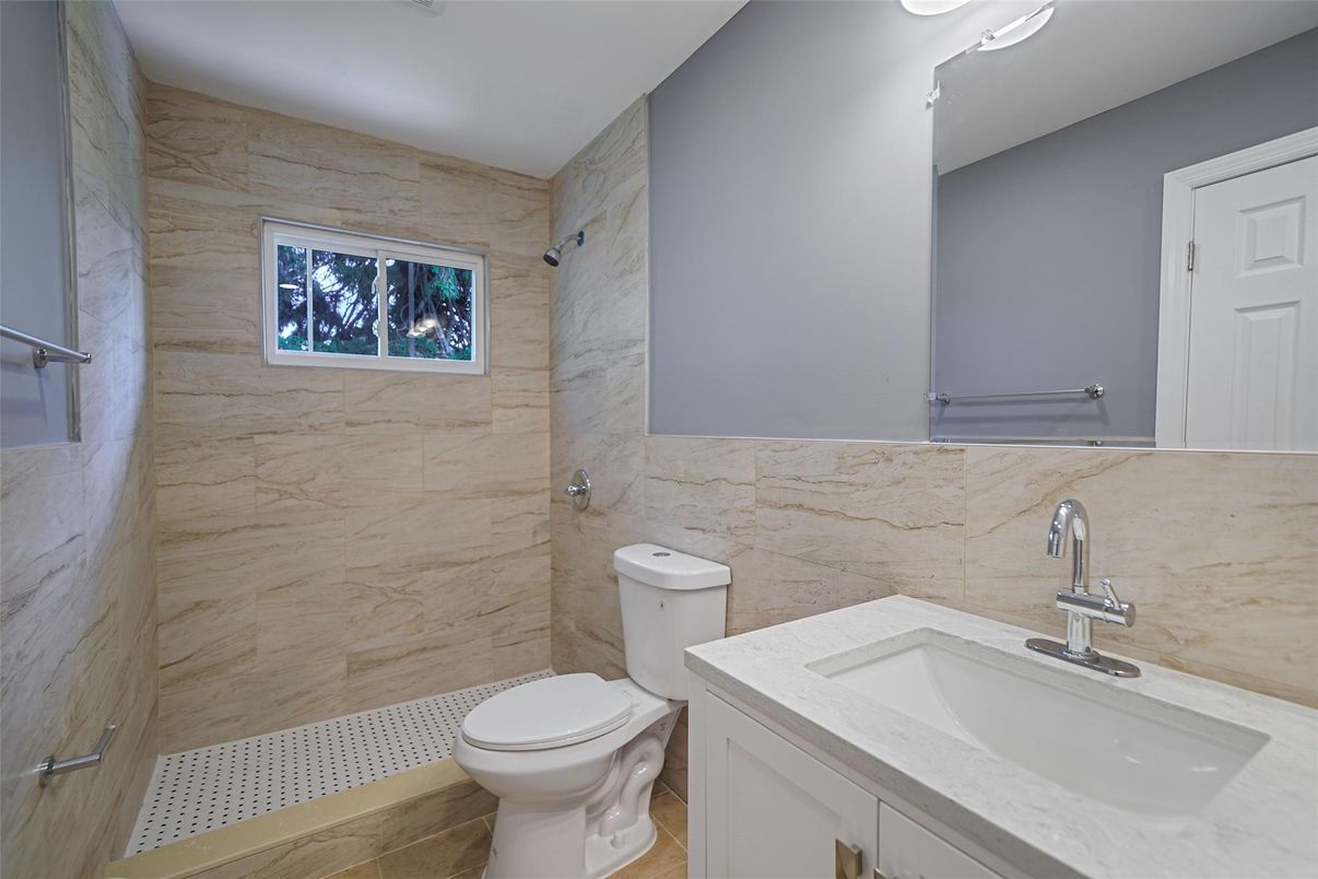 Bathroom, Interior, Marble Walls