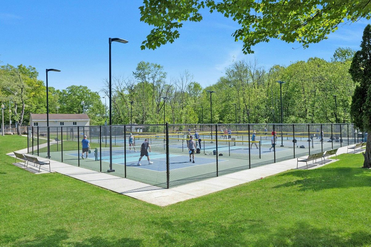 Exterior, Tennis Courts