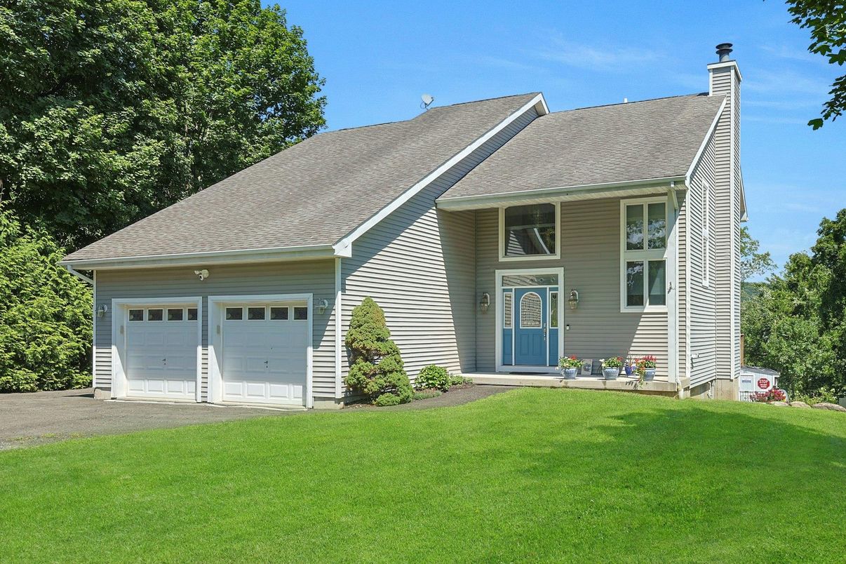 Attached, Backyard, Exterior, Facade, Cape Cod