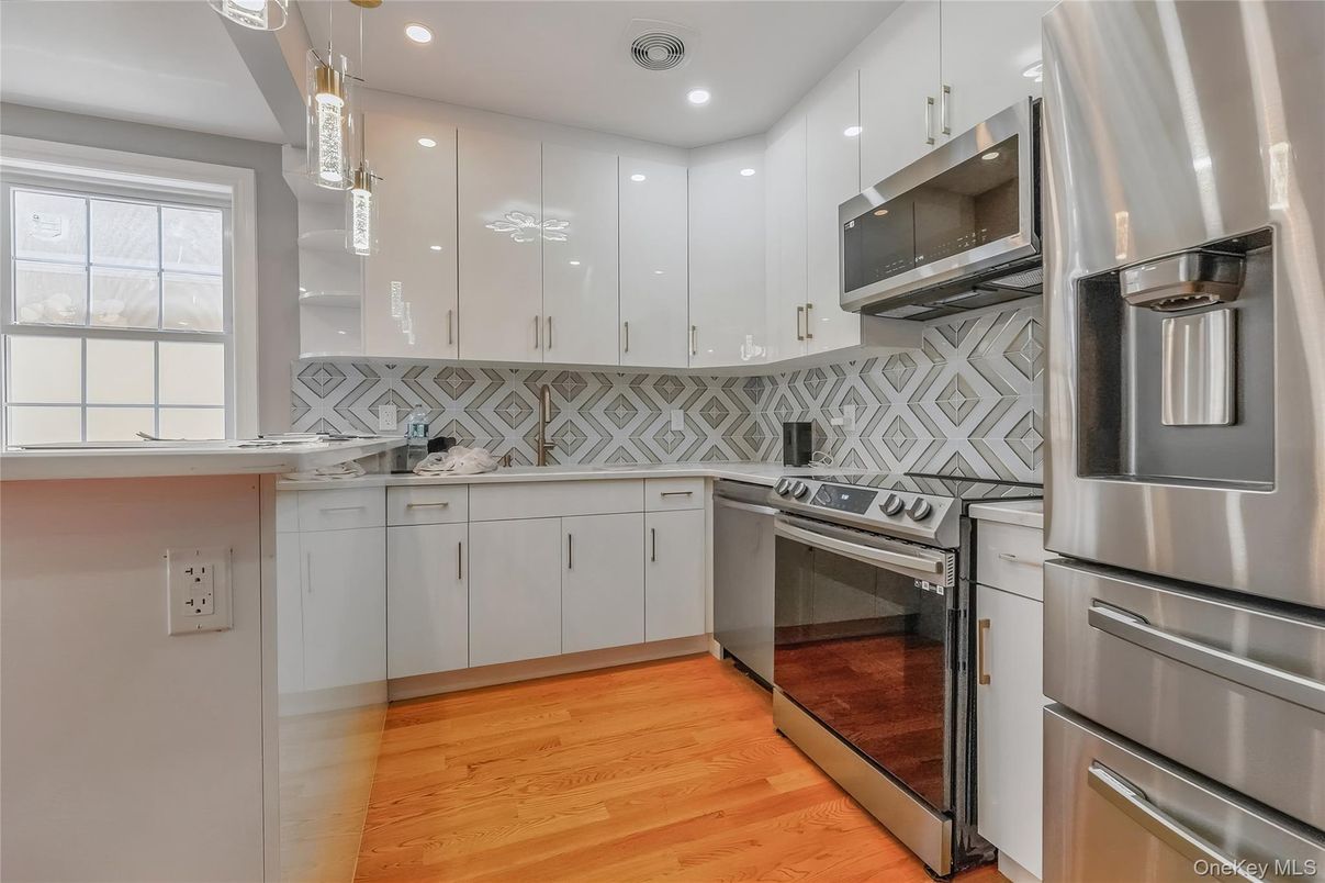 Interior, Kitchen, Recessed Lighting, Stainless Steel Appliances, Wood Texture Flooring