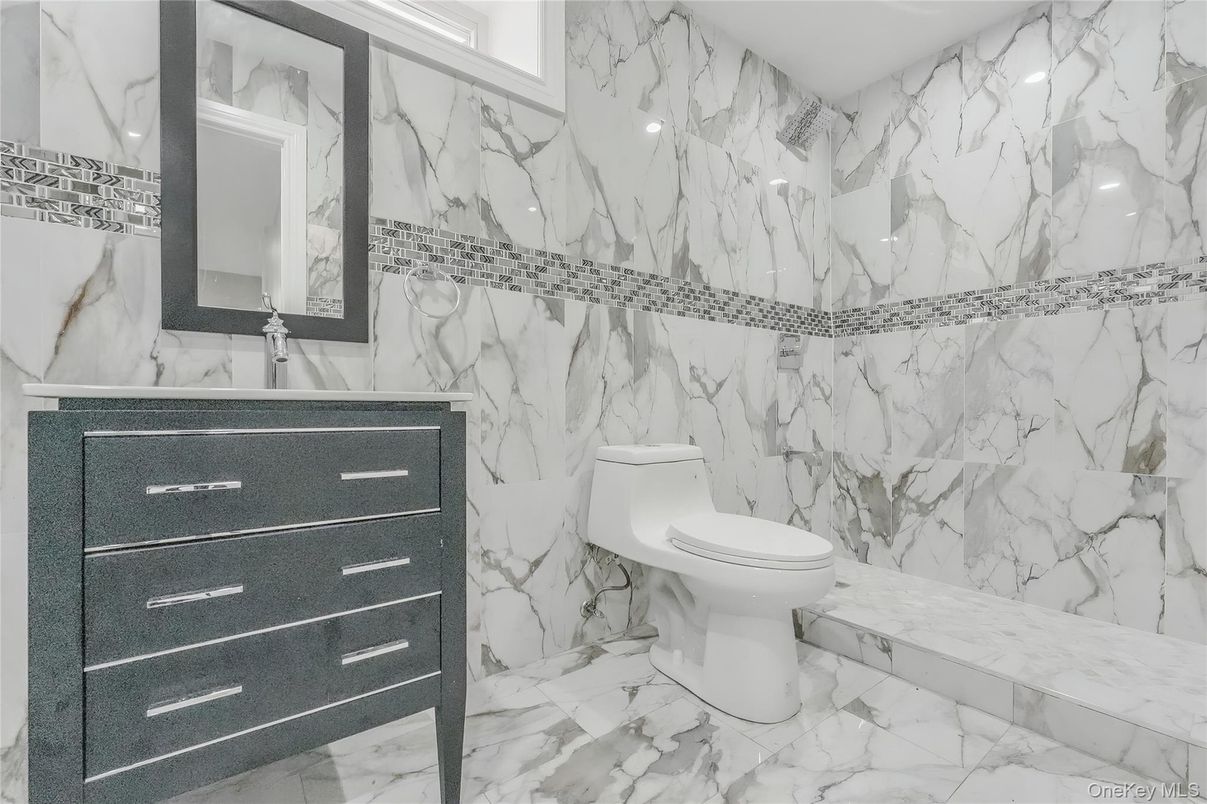 Bathroom, Interior, Marble, Marble Walls