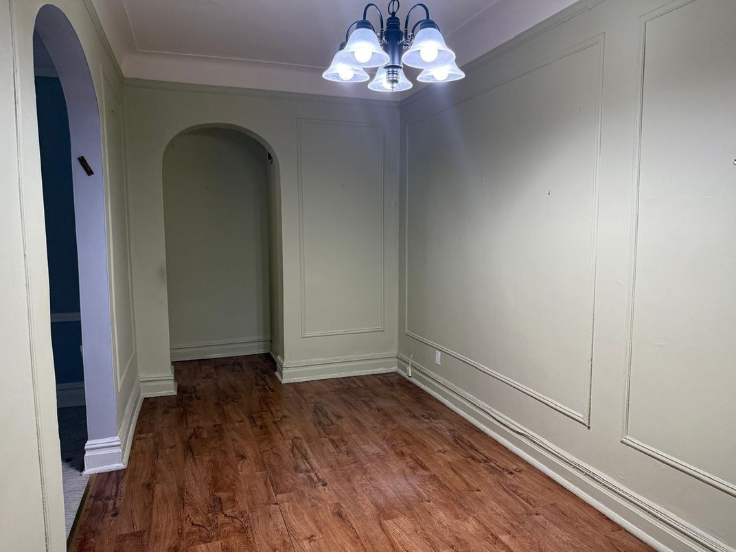 Chandelier, Empty room, Interior, Wood Texture Flooring