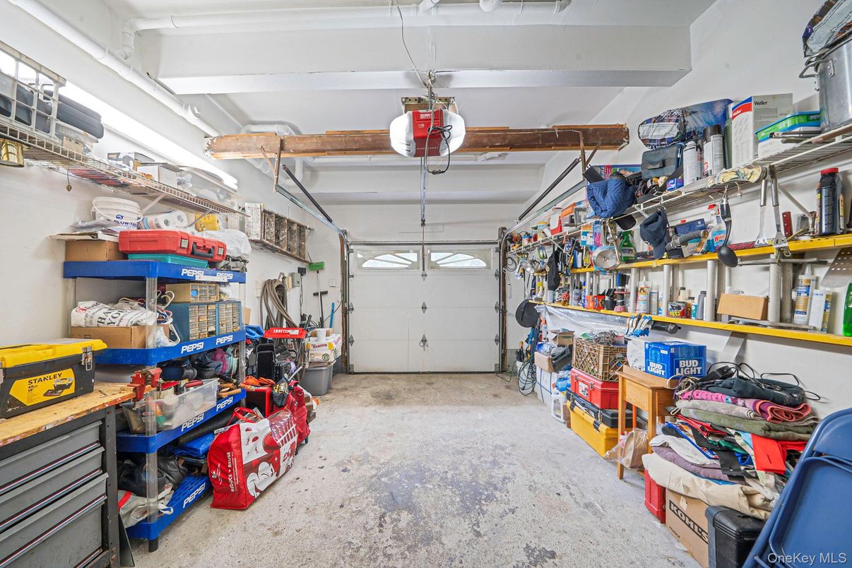 Garage, Interior