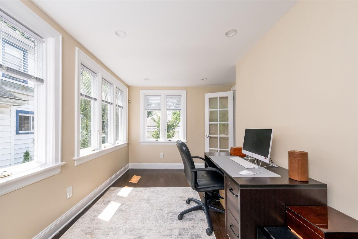 Home Office, Interior, Recessed Lighting, Wood Texture Flooring
