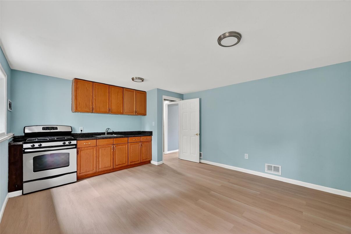 Interior, Kitchen, Stainless Steel Appliances, Wood Texture Flooring