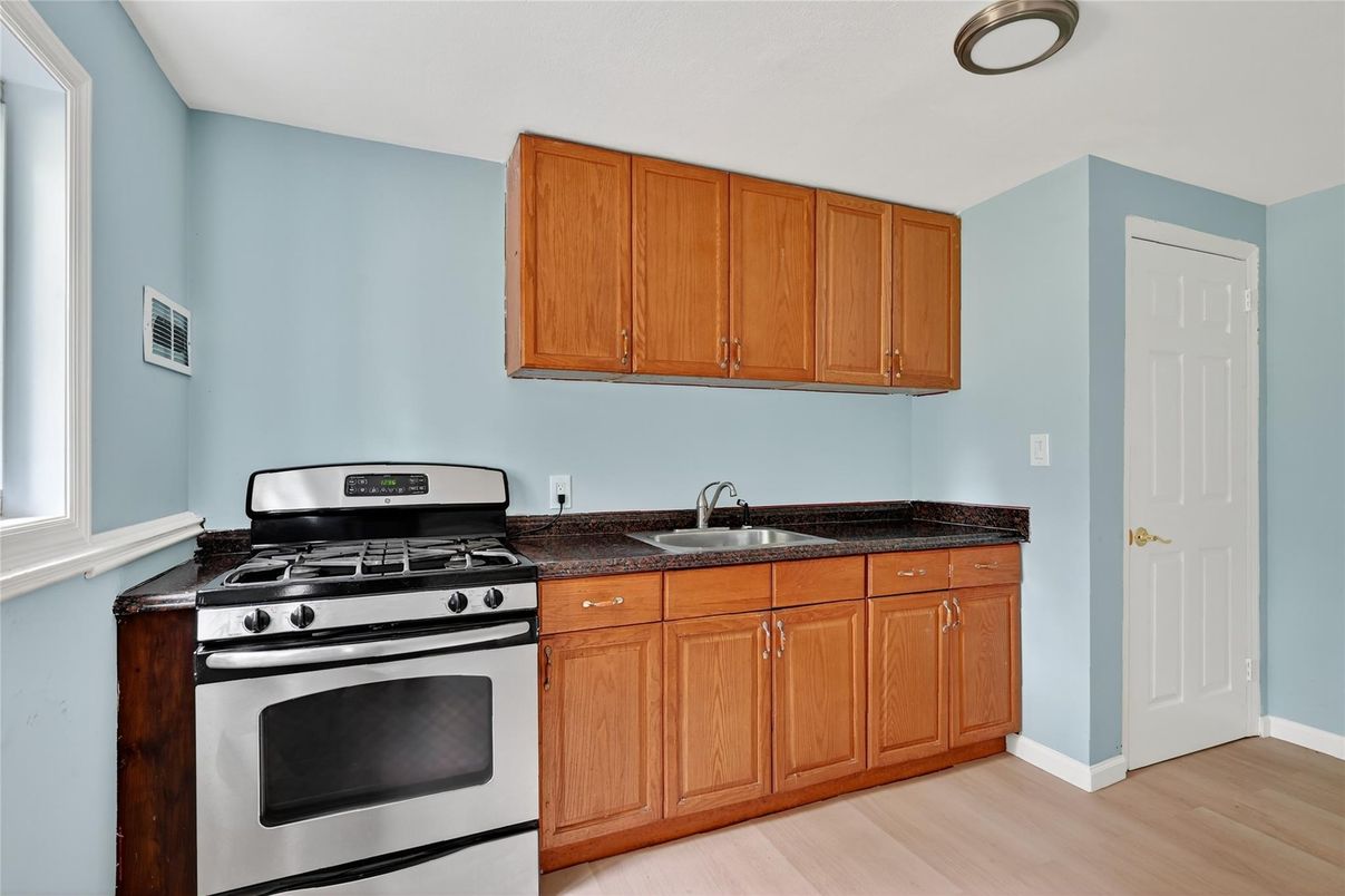 Interior, Kitchen, Stainless Steel Appliances, Wood Texture Flooring