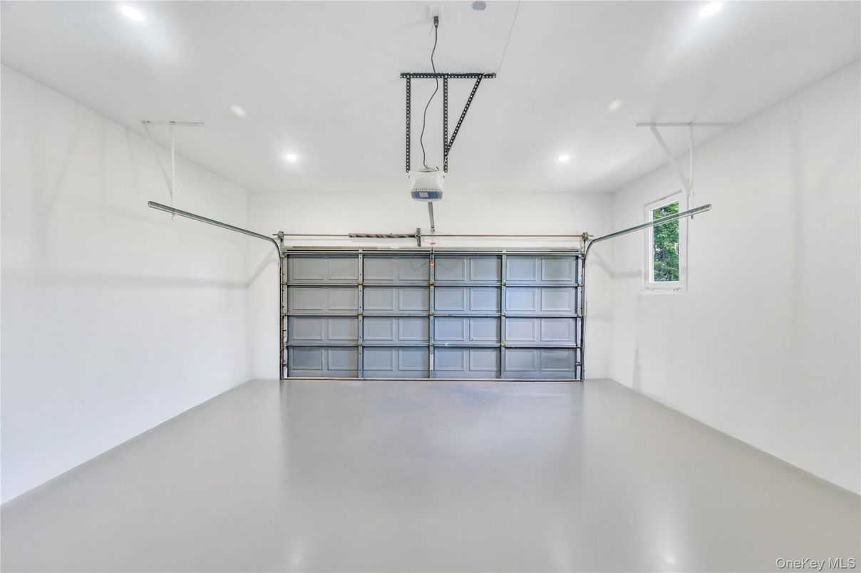Garage, Interior, Recessed Lighting