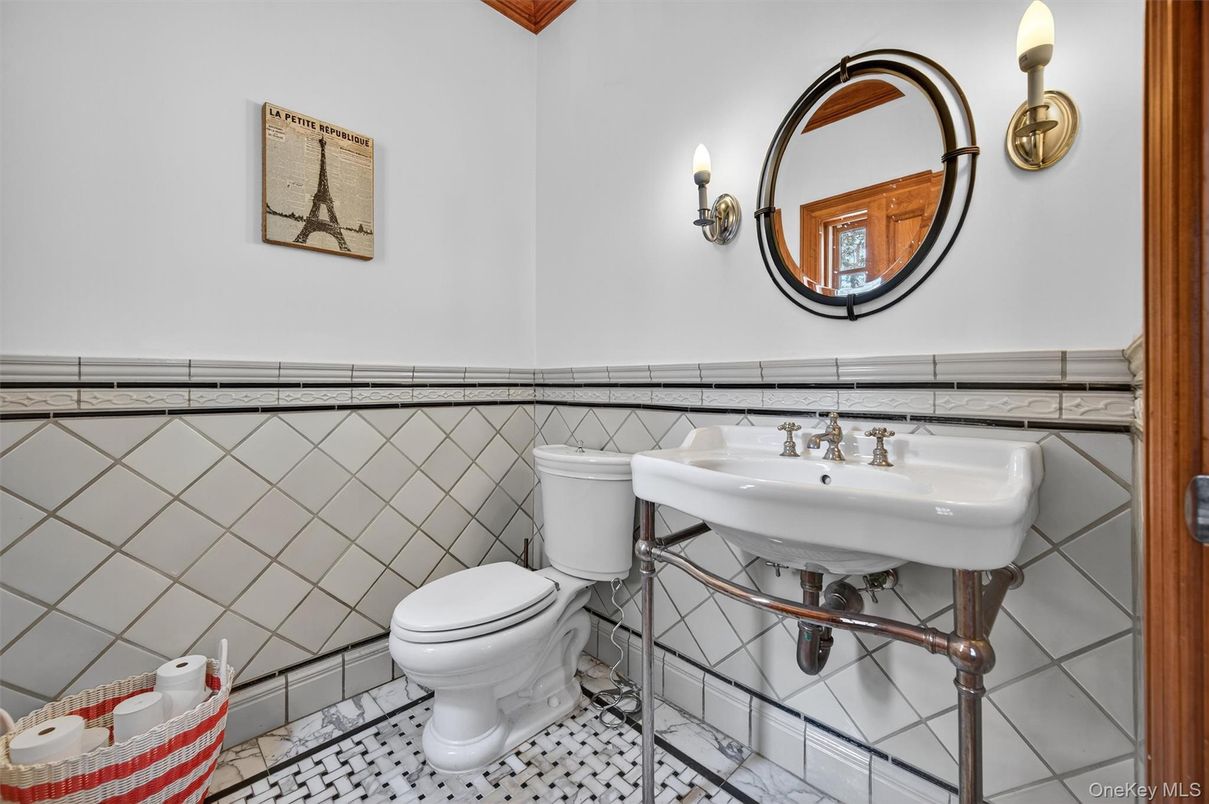 Bathroom, Interior