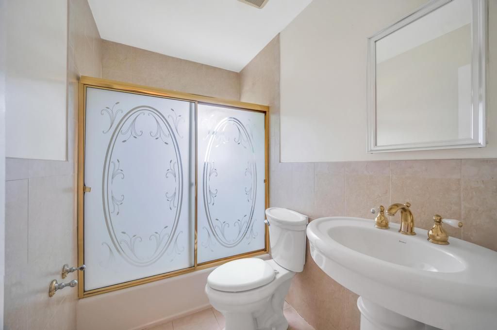 Bathroom, Interior