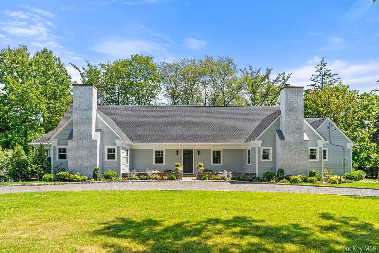 Backyard, Exterior, Facade, Ranch