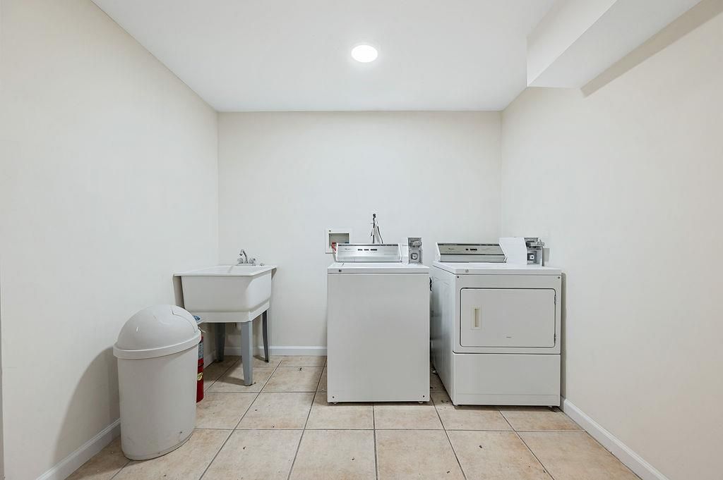Interior, Recessed Lighting, Washer
