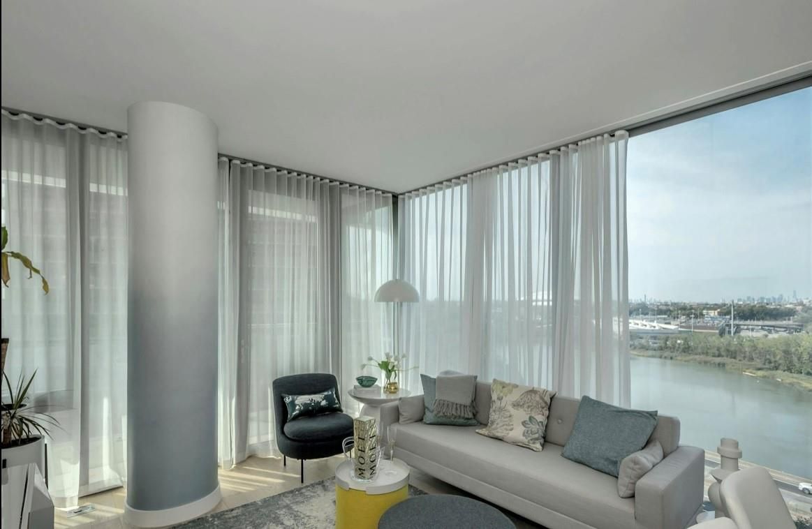 Interior, Living room, Water