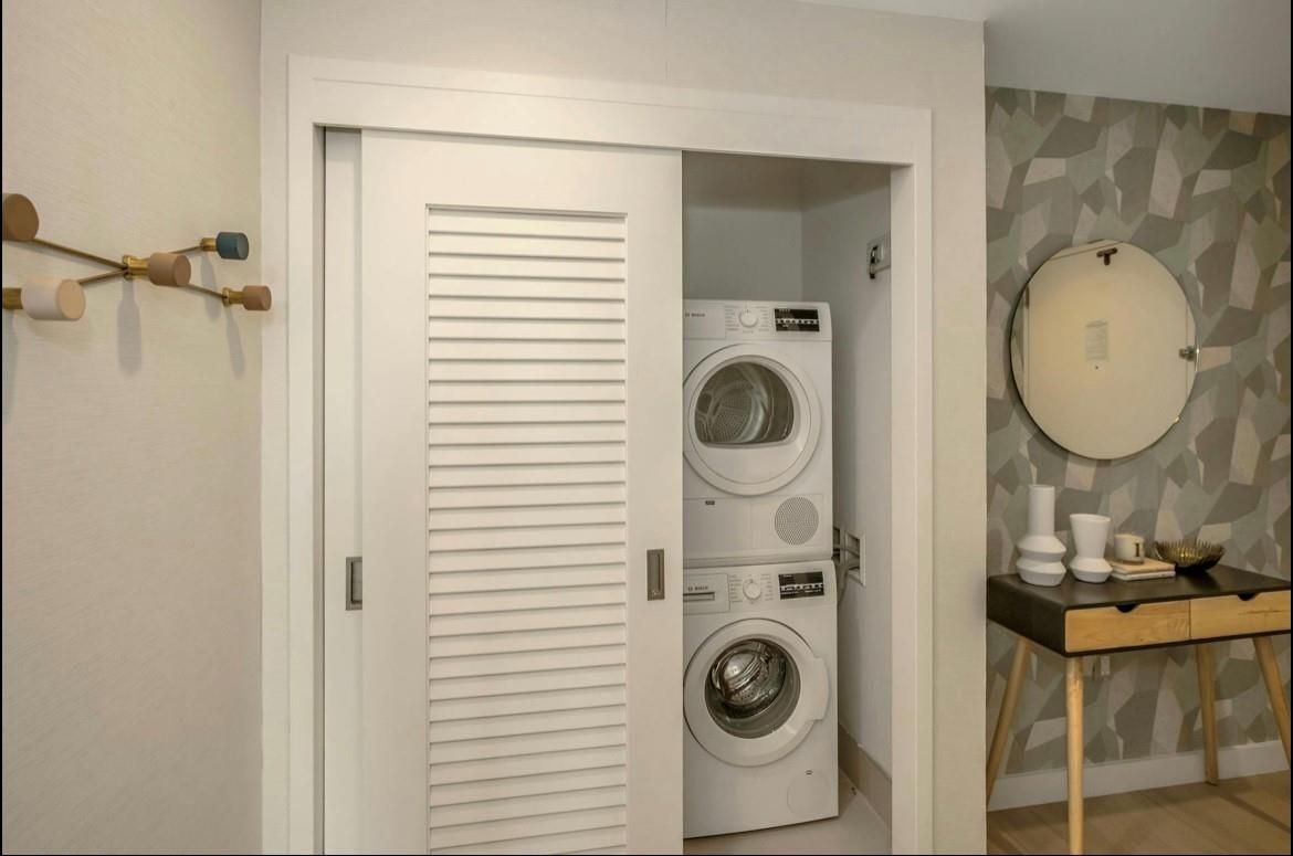 Interior, Utility Closets, Washer