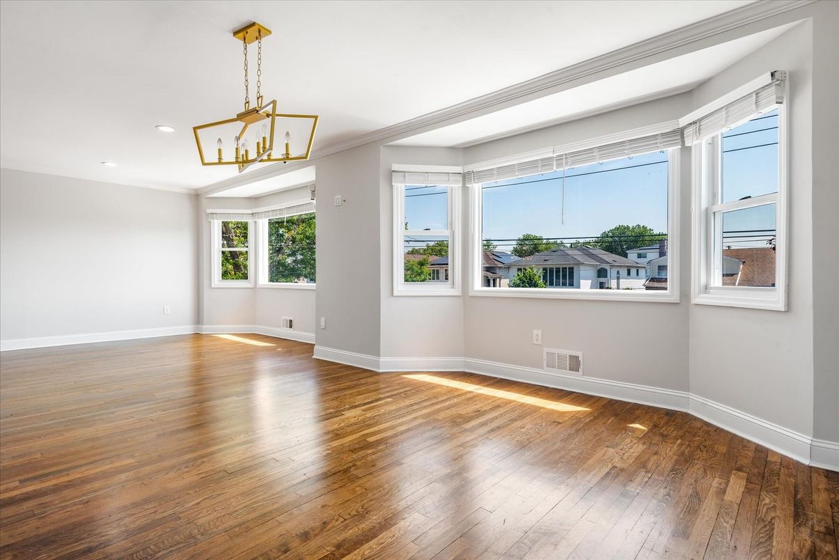 Empty room, Interior, Pendant Lights, Recessed Lighting, Wood Texture Flooring