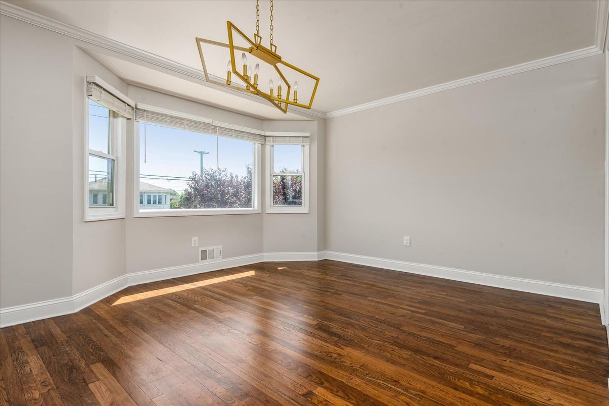 Empty room, Interior, Pendant Lights, Wood Texture Flooring