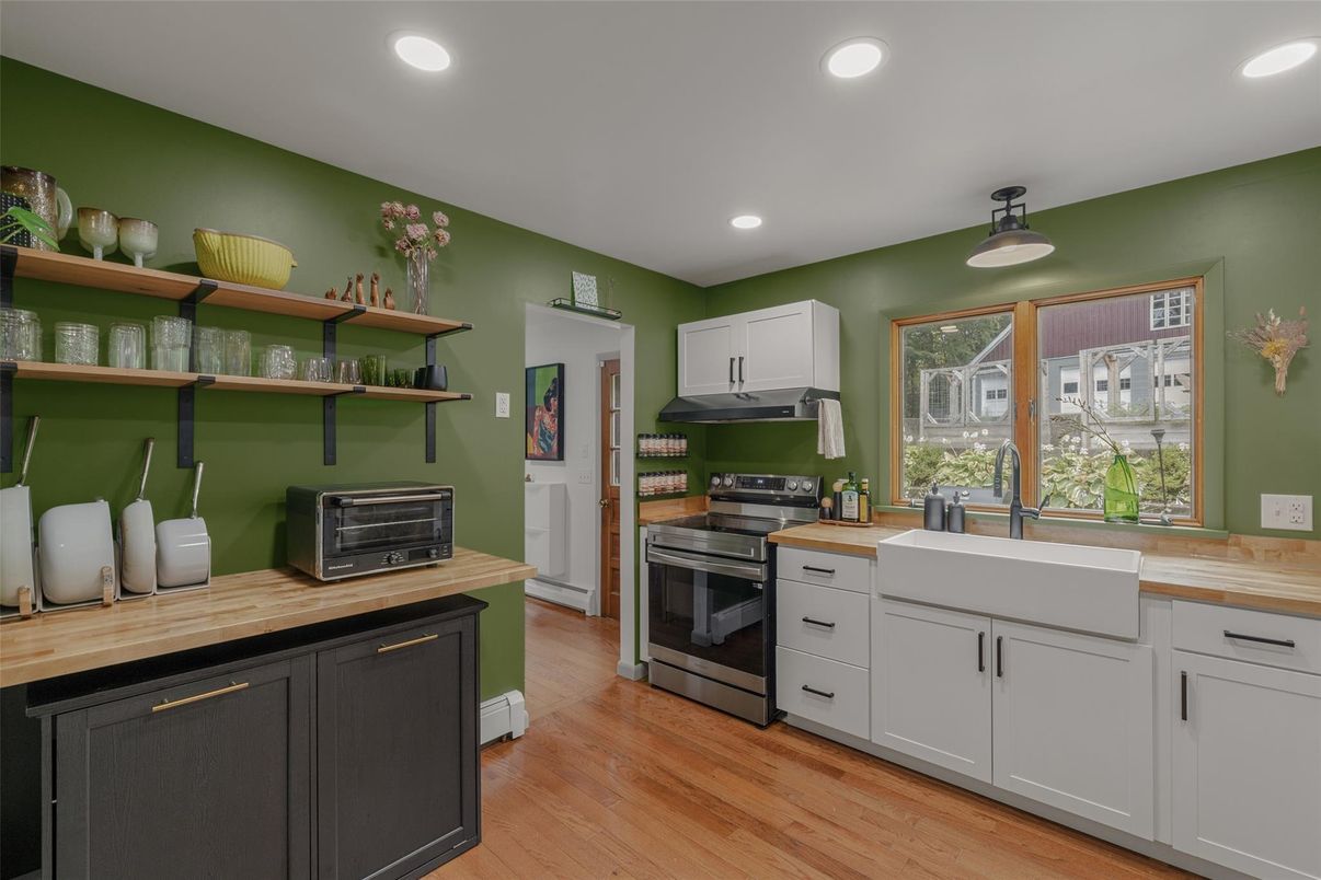 Interior, Kitchen, Recessed Lighting, Wood Texture Flooring