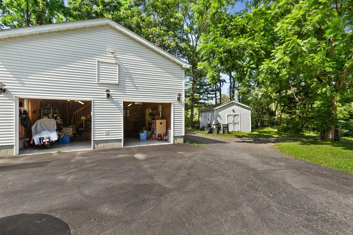 Backyard, Detached Garage, Exterior