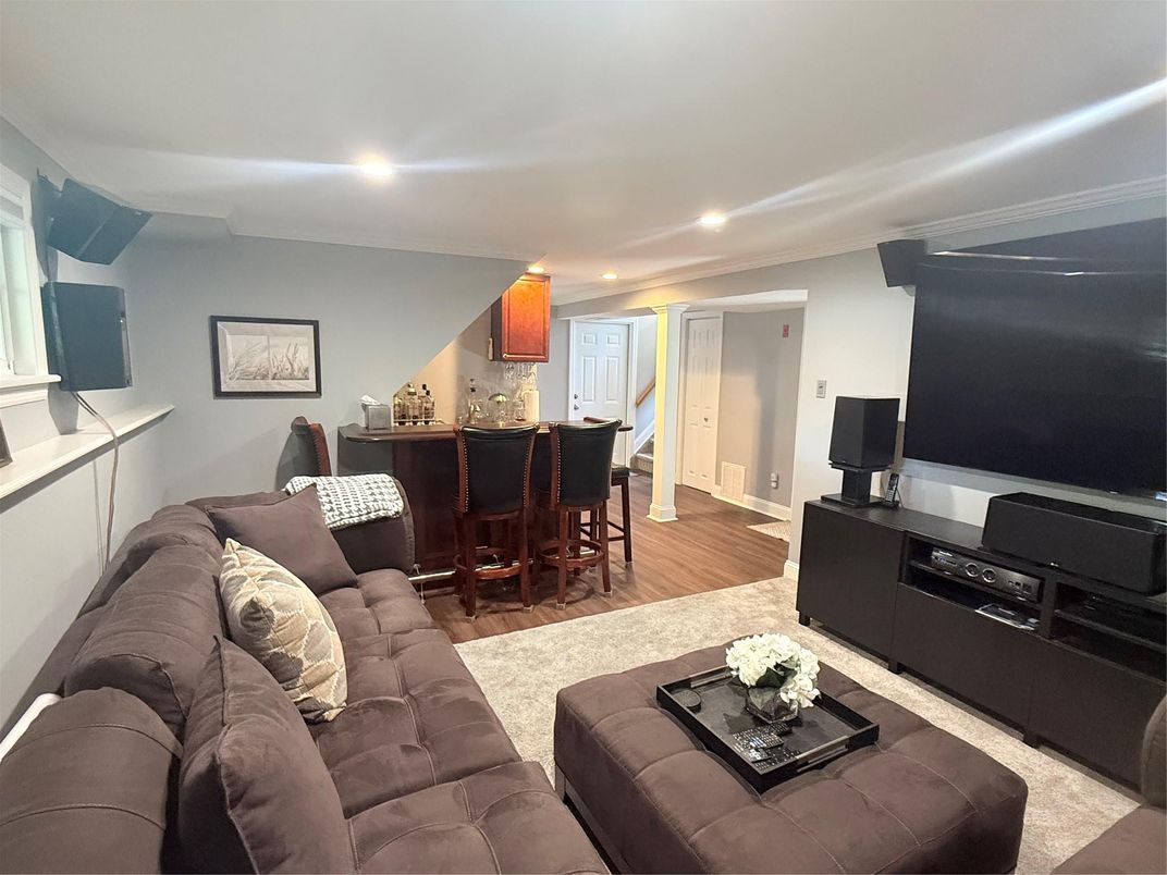 Interior, Kitchen, Living room, Recessed Lighting, Wood Texture Flooring