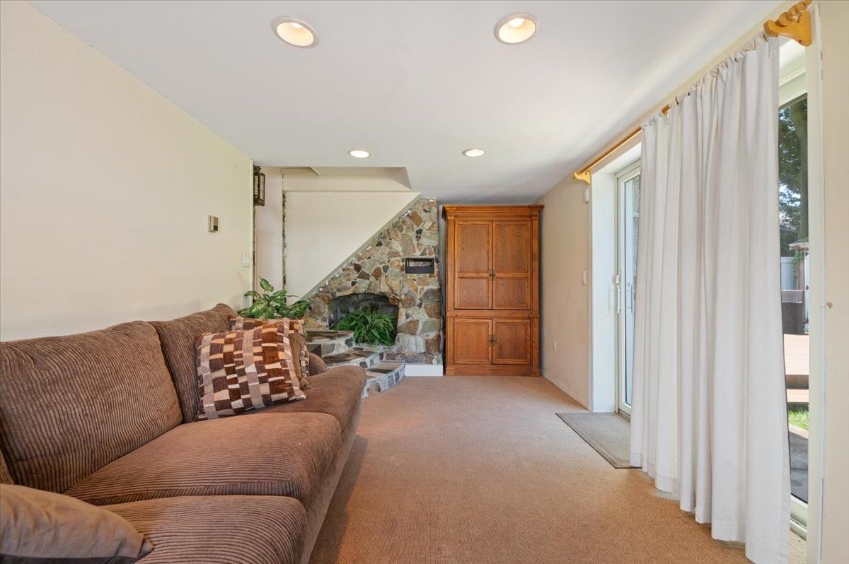 Interior, Living room, Recessed Lighting, Stone Walls