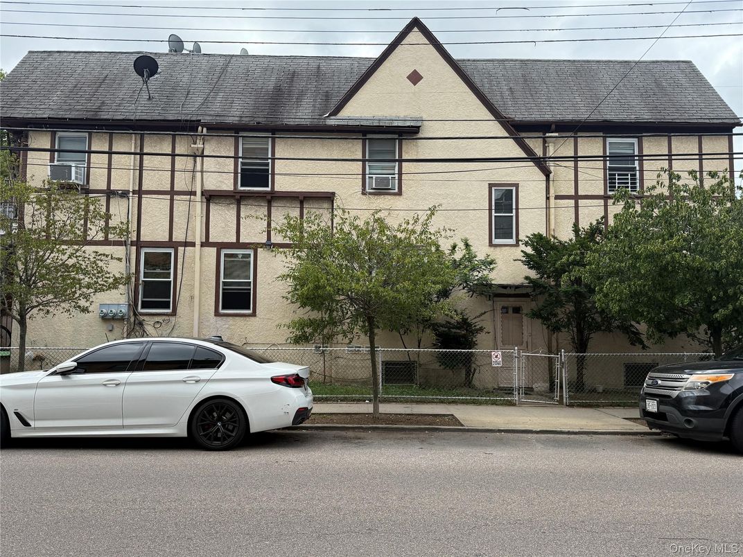 Exterior, Facade, Tudor Revival