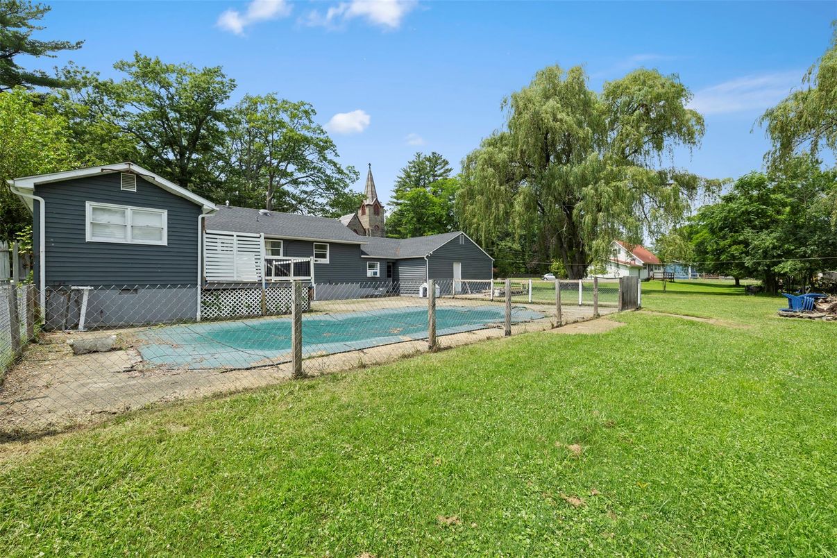 Backyard, Exterior, Pool